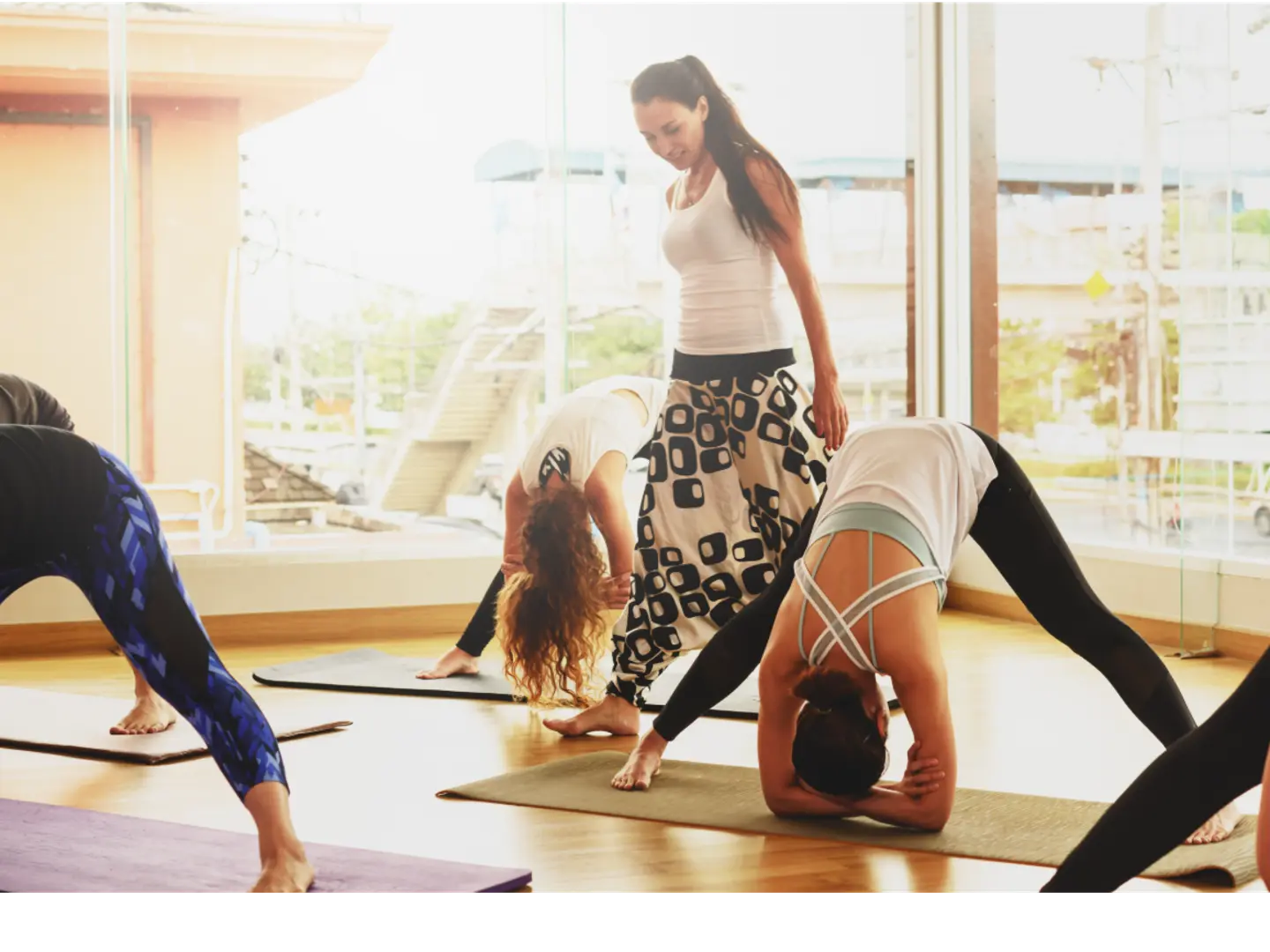 Joga grupowa online hatha z wariacjami początkujący i średniozaawansowani